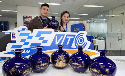 Không khí của nhân viên rất hào hứng khi tổng công ty VTC tổ chức sinh nhật 35 năm công ty thành lập