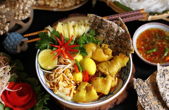 Mì Quảng - Món ăn trứ danh chưa thử xem như chưa đến Đà Nẵng 35