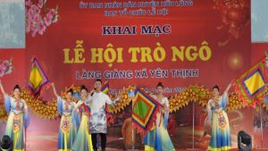 Lễ hội Trò Ngô làng Giàng xã Hữu Liên, tỉnh Lạng Sơn. 1