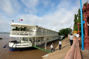 Mekong Queen – Du ngoạn 1 ngày trên du thuyền gỗ giữa sông nước miền Tây 15