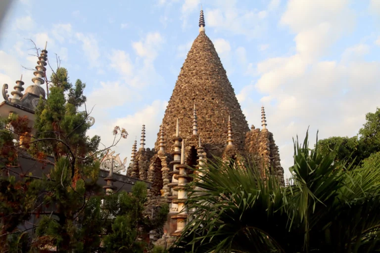 Chùa Từ Vân – Độc đáo ngôi chùa được làm từ vỏ ốc và san hô ở Khánh Hòa