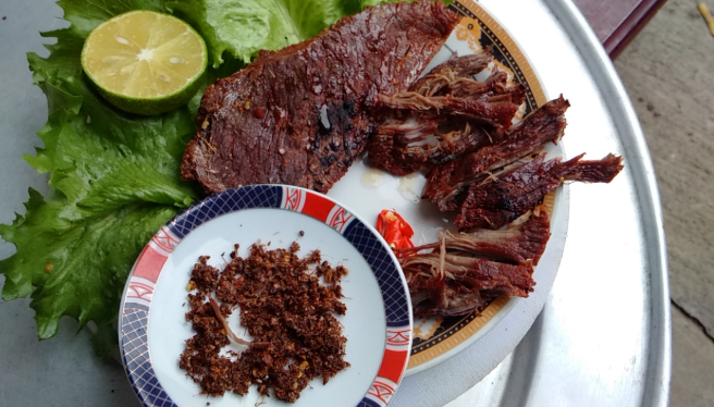 Thịt Trâu Gác Bếp – Hương Vị Đặc Sản Sơn La