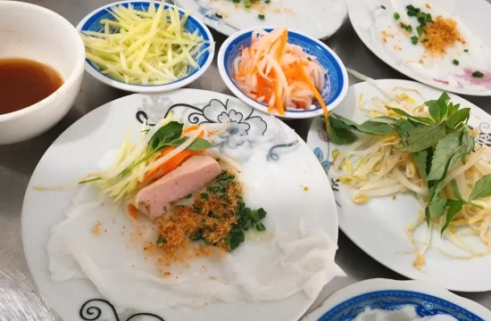 Bánh ướt Diên Khánh - Món ăn gây thương nhớ khi đến Khánh Hoà 7