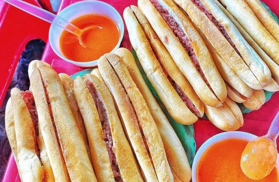 Bánh mì cay 11