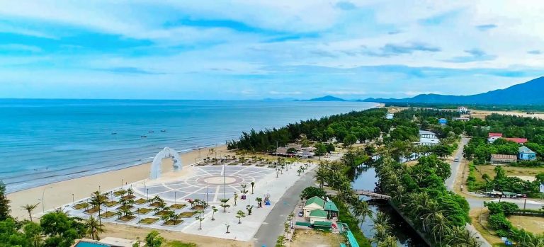 KHÁM PHÁ VĂN HÓA & BIỂN XUÂN THÀNH