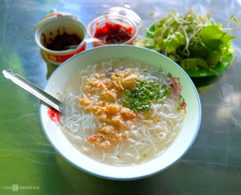 Bún tôm Bình Định – Tô bún ngọt thanh mang hương vị biển cả