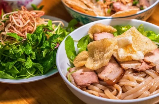 Cao lầu - Đặc sản nhất định phải thử khi tới Hội An 11