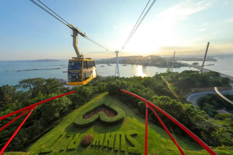 Halongtourism – Tour Quảng Ninh 2 ngày 1 đêm