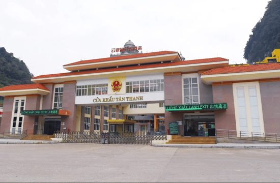 Cửa khẩu Tân Thanh: Khám phá cửa ngõ thương mại Việt - Trung 12