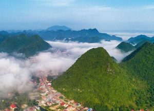 Du lịch Lạng Sơn 1 ngày – Đền Mẫu Đồng Đăng, Tam Thanh, Chợ Đông Kinh 3