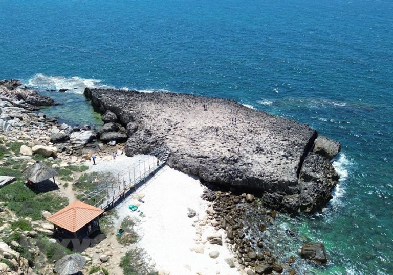 Khám phá hang Rái ở Khánh Hoà: Tuyệt tác thiên nhiên kỳ ảo