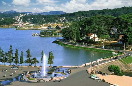 Hồ Tuyền Lâm - Hồ nước nhân tạo với vẻ đẹp lay động lòng người 3