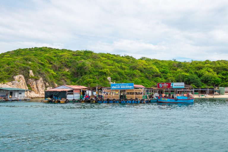 4N3Đ NINH THUẬN – CAM RANH – NHA TRANG: BIỂN XANH, VĂN HÓA CHĂM VÀ NGHỈ DƯỠNG ĐẲNG CẤP