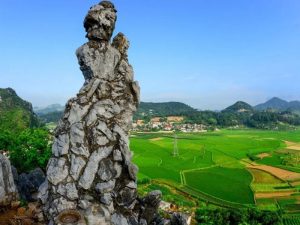 Khám phá Núi Tô Thị và câu chuyện cảm động phía sau tượng đá 19