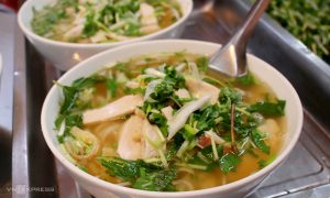 Phở gà Châm Yên Ninh 