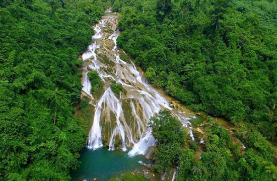 Thắng cảnh thác Khuôn Tác 19