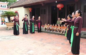 Hát Trống quân 15