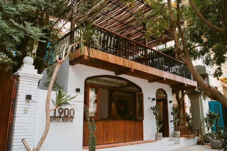 1900 Coffee House – Quán café mang phong cách hoài niệm giữa lòng Hạ Long