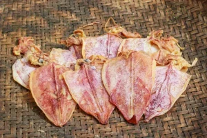 Mực khô – Tinh túy biển cả từ Bãi Cháy, Hạ Long 1