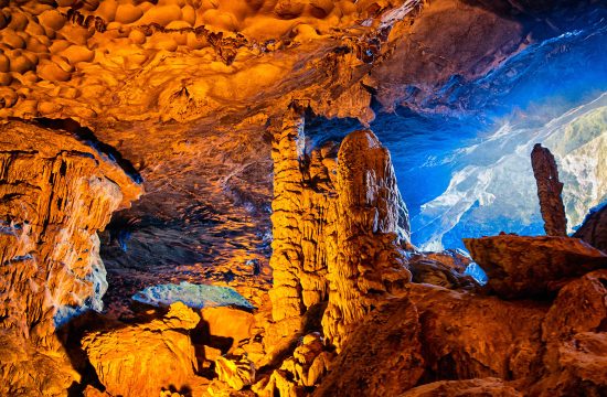 Hang Sửng Sốt – Tuyệt Tác Hang Động Giữa Lòng Vịnh Hạ Long 7