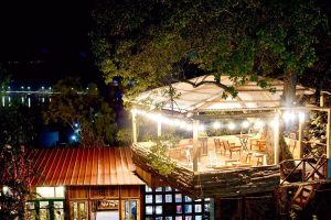 Cafe Zone C – Không gian cafe trẻ trung, view đẹp tại Bãi Cháy 9