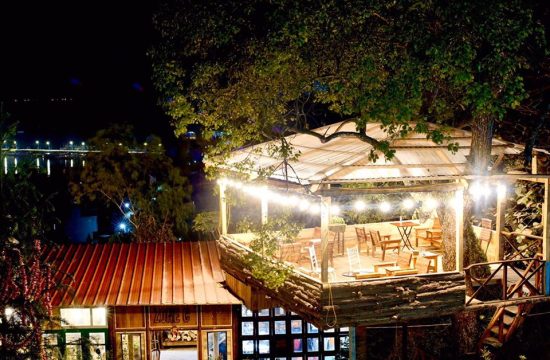 Cafe Zone C – Không gian cafe trẻ trung, view đẹp tại Bãi Cháy 7