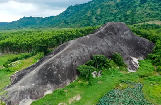Núi đá voi Yang Tao – Cặp “voi đá” khổng lồ giữa đại ngàn Đắk Lắk 31