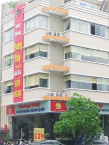 Nhà hàng Phương Thủy Hạ Long – thưởng thức hương vị biển cả giữa lòng Bãi Cháy